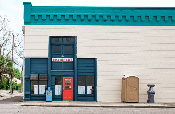 Best Luxury portable toilet rental  in Forreston, IL